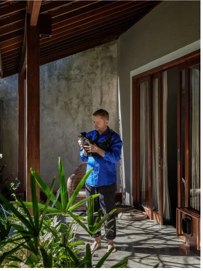 Residencet potrait image 2